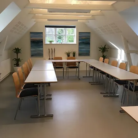 科灵大宿舍酒店 *